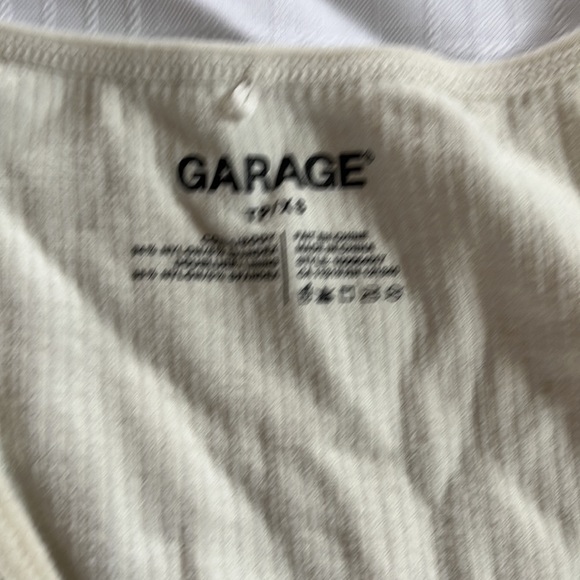 Garage off white top - Picture 2 of 3